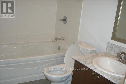 709 - 2191 Yonge Street, Toronto, ON - Indoor Photo Showing Bathroom