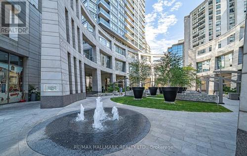 709 - 2191 Yonge Street, Toronto, ON - Outdoor With Facade