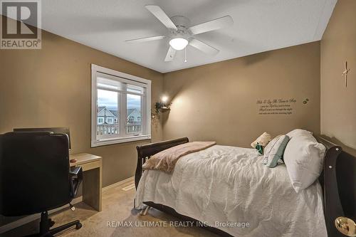 55 Breakwater Drive, Whitby, ON - Indoor Photo Showing Bedroom