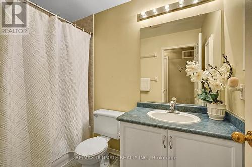 55 Breakwater Drive, Whitby, ON - Indoor Photo Showing Bathroom