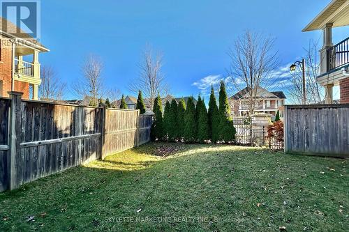 2 Azimuth Lane, Whitchurch-Stouffville, ON - Outdoor