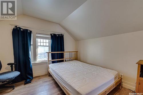 921 7Th Avenue N, Saskatoon, SK - Indoor Photo Showing Bedroom