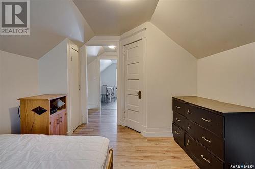 921 7Th Avenue N, Saskatoon, SK - Indoor Photo Showing Bedroom