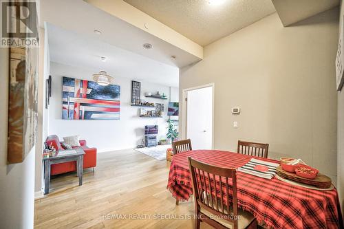 621 - 4011 Brickstone Mews, Mississauga, ON - Indoor Photo Showing Other Room