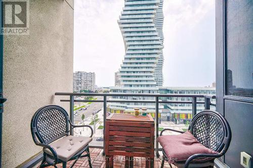 621 - 4011 Brickstone Mews, Mississauga, ON - Outdoor With Balcony