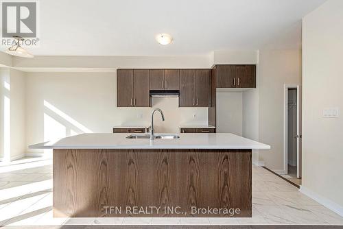 50 Lilac Circle, Haldimand, ON - Indoor Photo Showing Kitchen With Double Sink