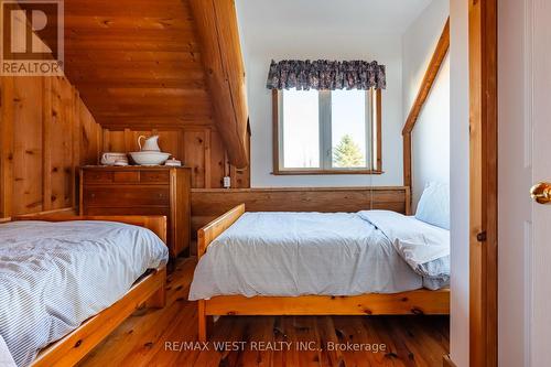 116278 Second Line Sw, Melancthon, ON - Indoor Photo Showing Bedroom