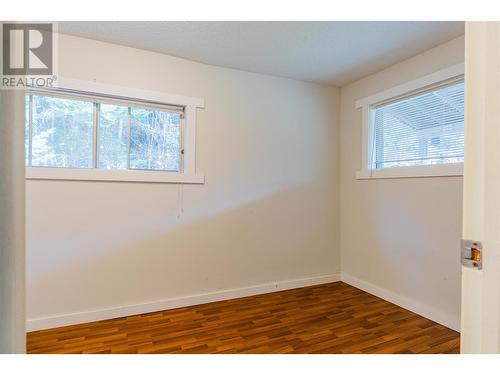 102 Campbell Road, Fruitvale, BC - Indoor Photo Showing Other Room