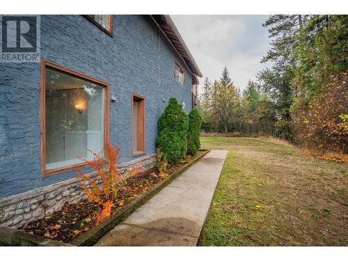 102 Campbell Road, Fruitvale, BC - Outdoor