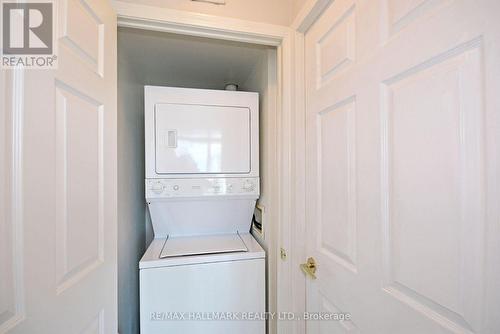 2611 - 5508 Yonge Street, Toronto, ON - Indoor Photo Showing Laundry Room