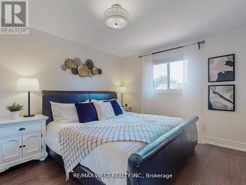 621 Ariel Crescent, Pickering, ON - Indoor Photo Showing Bedroom