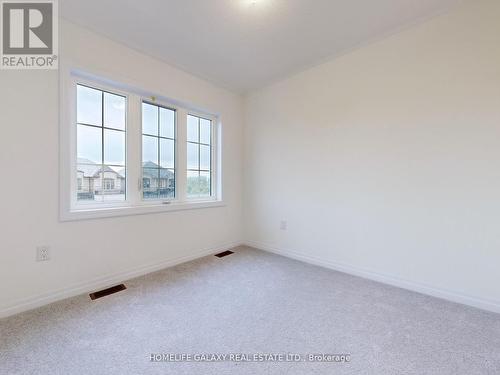 238 Flood Avenue, Clarington, ON - Indoor Photo Showing Other Room