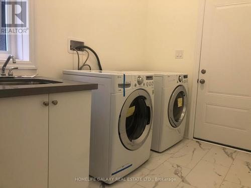 238 Flood Avenue, Clarington, ON - Indoor Photo Showing Laundry Room