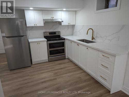 Bsmt - 137 Romanelli Crescent, Bradford West Gwillimbury, ON - Indoor Photo Showing Kitchen