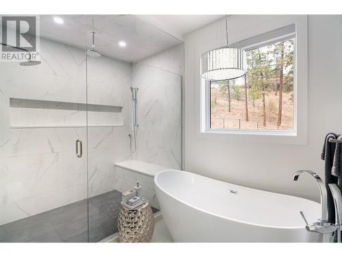 1584 Malbec Place, West Kelowna, BC - Indoor Photo Showing Bathroom