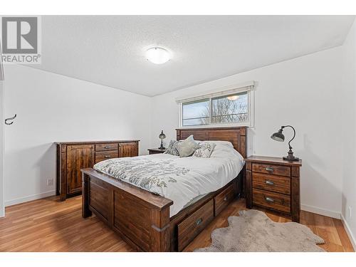 505 Mugford Road, Kelowna, BC - Indoor Photo Showing Bedroom