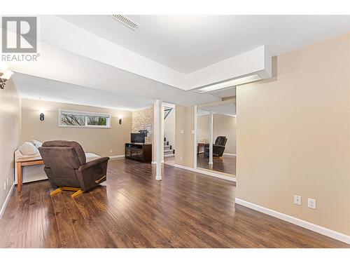 505 Mugford Road, Kelowna, BC - Indoor