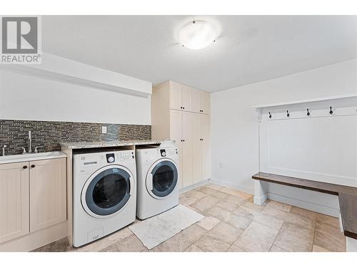 505 Mugford Road, Kelowna, BC - Indoor Photo Showing Laundry Room