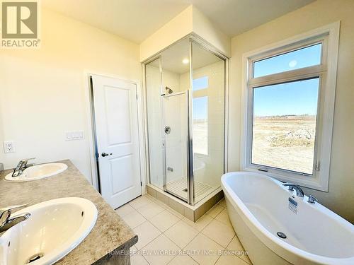 1116 Pisces Trail, Pickering, ON - Indoor Photo Showing Bathroom