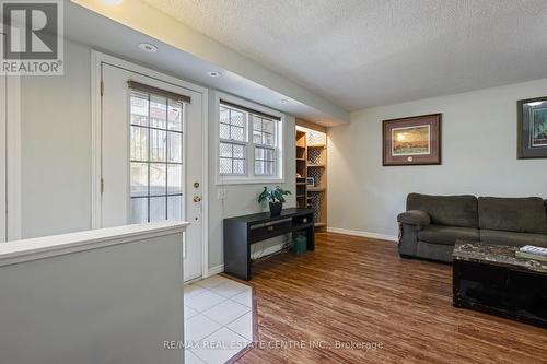 108 - 37 Four Winds Drive, Toronto, ON - Indoor Photo Showing Living Room