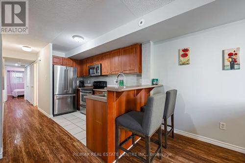 108 - 37 Four Winds Drive, Toronto, ON - Indoor Photo Showing Kitchen