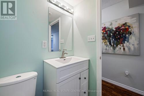 108 - 37 Four Winds Drive, Toronto, ON - Indoor Photo Showing Bathroom