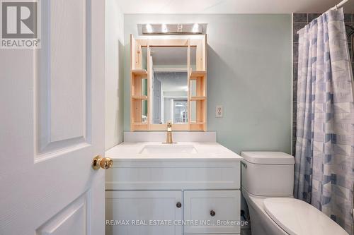 108 - 37 Four Winds Drive, Toronto, ON - Indoor Photo Showing Bathroom