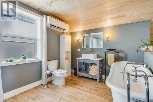 4103 30 Street, Vernon, BC - Indoor Photo Showing Bathroom