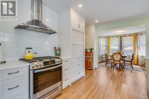 4103 30 Street, Vernon, BC - Indoor Photo Showing Kitchen With Upgraded Kitchen