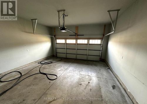 54 Matheson Crescent, East Zorra-Tavistock, ON - Indoor Photo Showing Garage