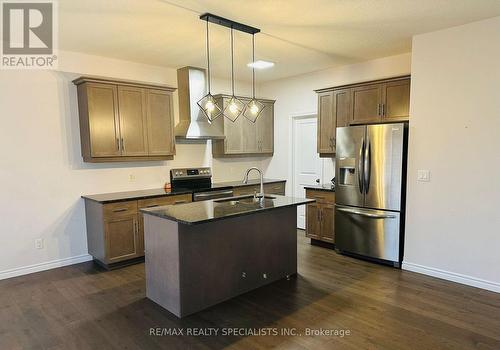 54 Matheson Crescent, East Zorra-Tavistock, ON - Indoor Photo Showing Kitchen With Double Sink