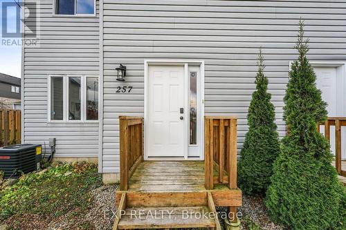 257 Charles Street W, Ingersoll, ON - Outdoor With Exterior