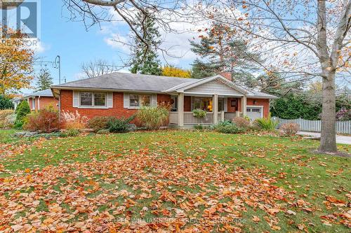 2182 Clarendon Park Drive, Burlington, ON - Outdoor With Deck Patio Veranda With Facade