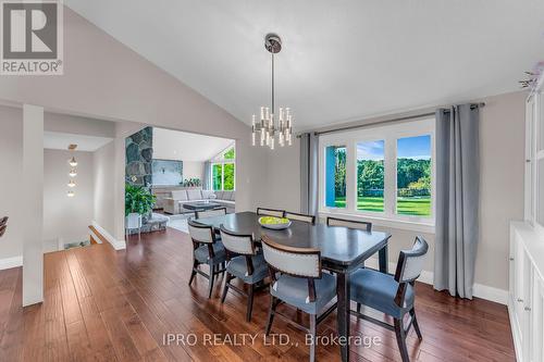 993608 Mono-Adjala Townline, Mono, ON - Indoor Photo Showing Dining Room