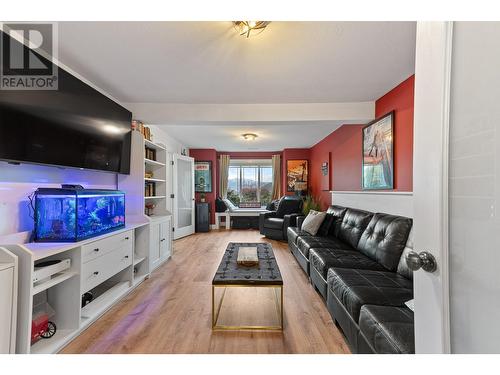 2604 Wild Horse Drive, West Kelowna, BC - Indoor Photo Showing Other Room