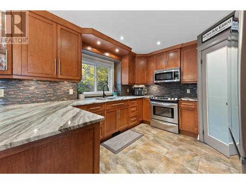 2604 Wild Horse Drive, West Kelowna, BC - Indoor Photo Showing Kitchen With Stainless Steel Kitchen