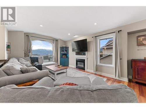 2604 Wild Horse Drive, West Kelowna, BC - Indoor Photo Showing Living Room With Fireplace