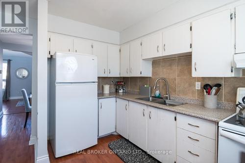 116 - 116 Baronwood Court, Brampton, ON - Indoor Photo Showing Kitchen With Double Sink