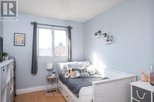 116 - 116 Baronwood Court, Brampton, ON - Indoor Photo Showing Bedroom