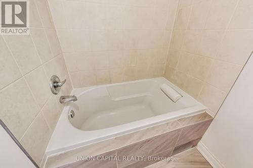 144 Mondial Crescent, East Gwillimbury, ON - Indoor Photo Showing Bathroom