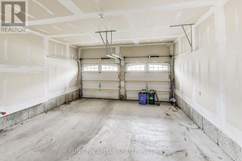 144 Mondial Crescent, East Gwillimbury, ON - Indoor Photo Showing Garage