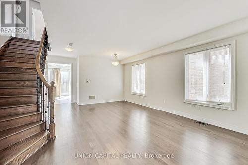 144 Mondial Crescent, East Gwillimbury, ON - Indoor Photo Showing Other Room