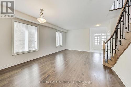 144 Mondial Crescent, East Gwillimbury, ON - Indoor Photo Showing Other Room