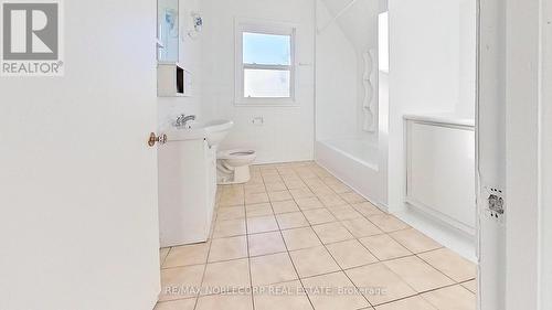 6458 9Th Line S, New Tecumseth, ON - Indoor Photo Showing Bathroom