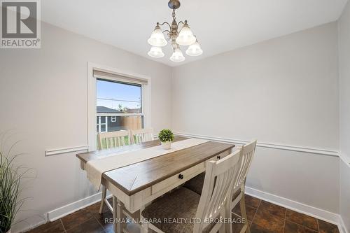 24 Brisbane Glen, St. Catharines (442 - Vine/Linwell), ON - Indoor Photo Showing Dining Room