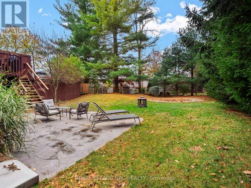 210 Lawrence Lane, Pelham (662 - Fonthill), ON - Outdoor With Backyard