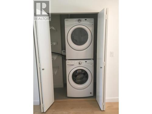 23 22810 113 Avenue, Maple Ridge, BC - Indoor Photo Showing Laundry Room