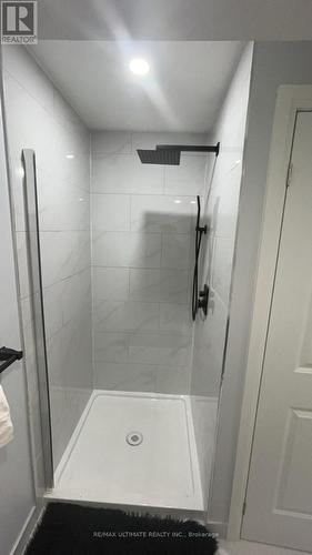 19 Haven Lane, Barrie, ON - Indoor Photo Showing Bathroom