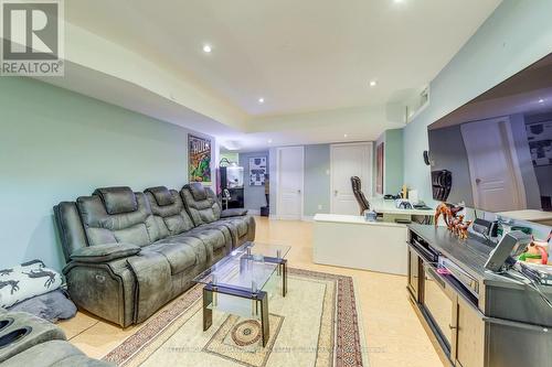 3751 Pearlstone Drive, Mississauga, ON - Indoor