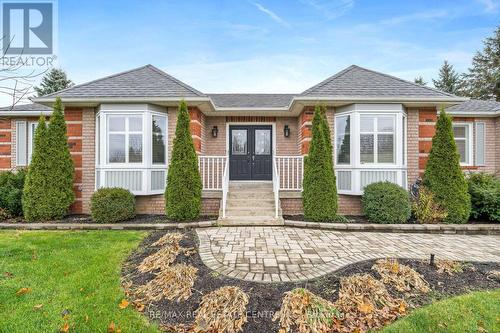 11 Aspen Court, Erin, ON - Outdoor With Facade